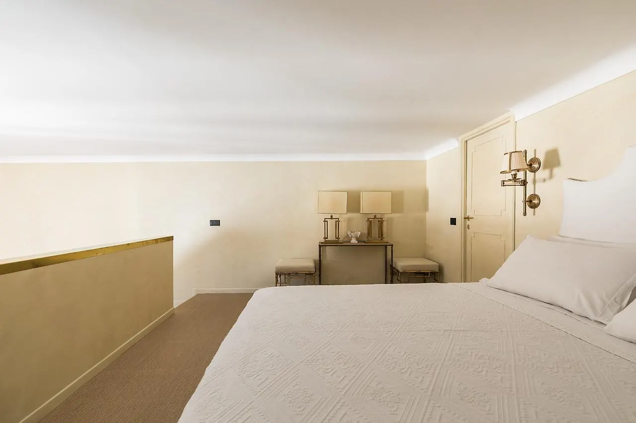 Holiday home Luxurious Loft Facing The Pantheon Villa Rome Italy