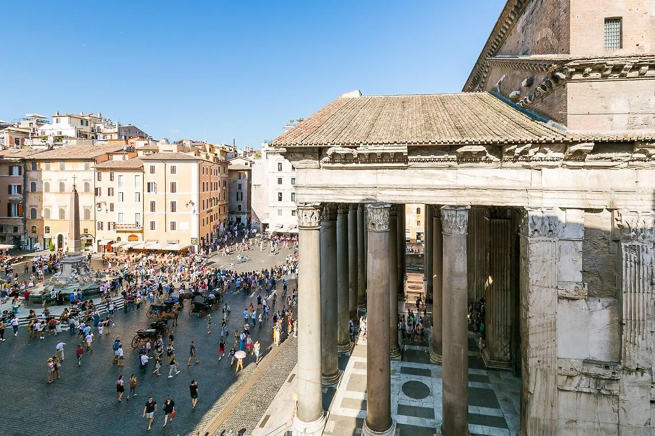 Semesterbostad Luxurious Loft Facing The Pantheon Villa Rom