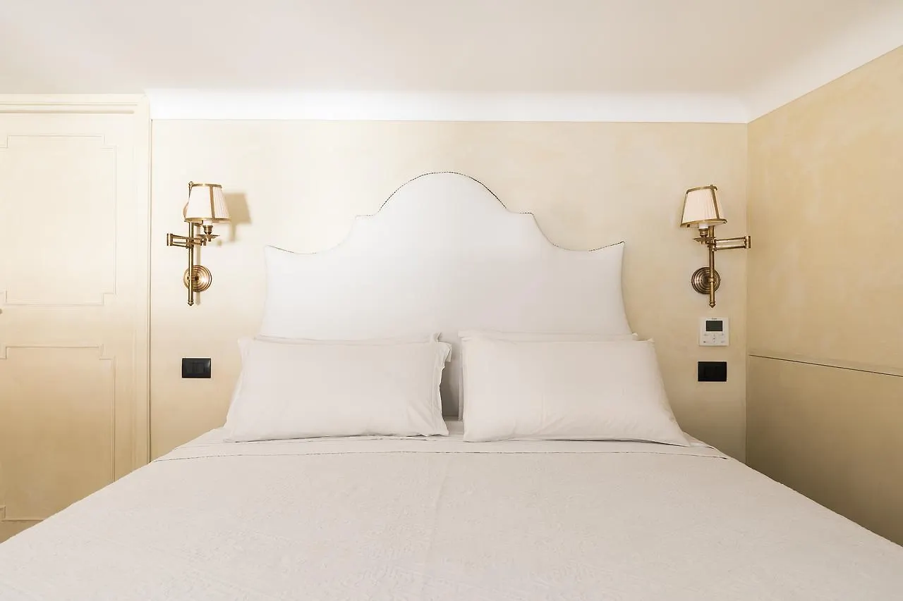 Luxurious Loft Facing The Pantheon Villa Rome Italy